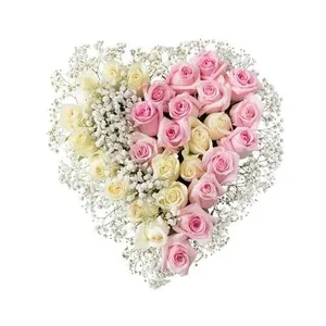 Ir al producto: Corazon de rosas y paniculata