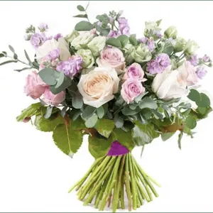 Ir al producto: Ramo de flores bari