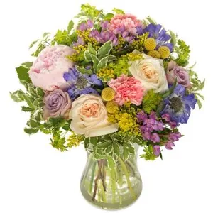 Ir al producto: Ramo de flores rodas