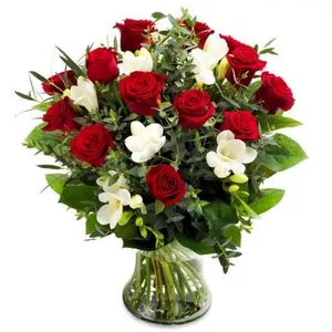 Ir al producto: 108253 ramo de flores corinto