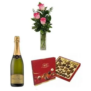 Ir al producto: 3 rosas rosadas con bombones y cava
