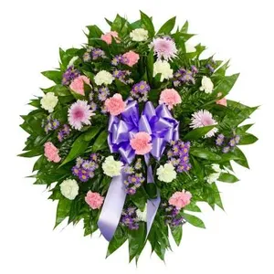 Ir al producto: Corona funeraria de margaritas claveles y crisantemos