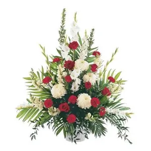 Ir al producto: Centro funerario de rosas claveles y gladiolos